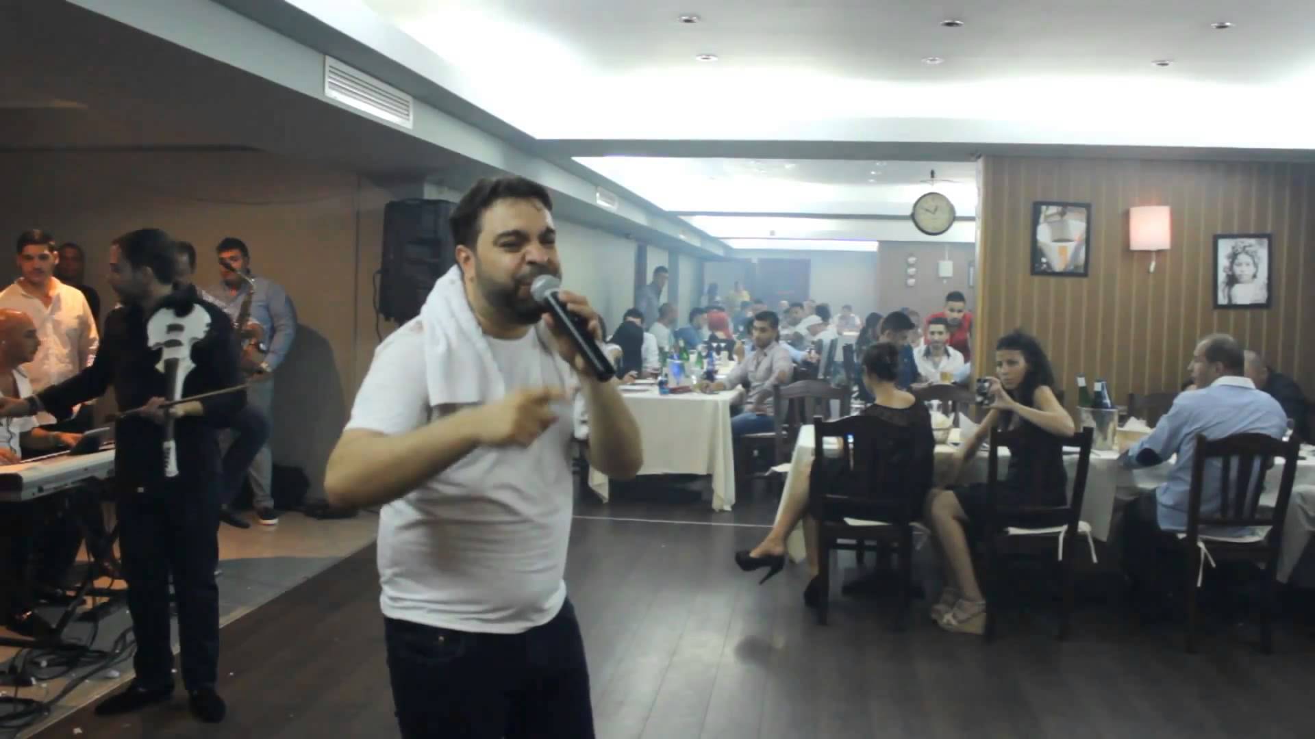 Florin Salam este doar unul dintre numele mari ale muzicii de gen care cântau, adesea, la ”Casa manelelor”