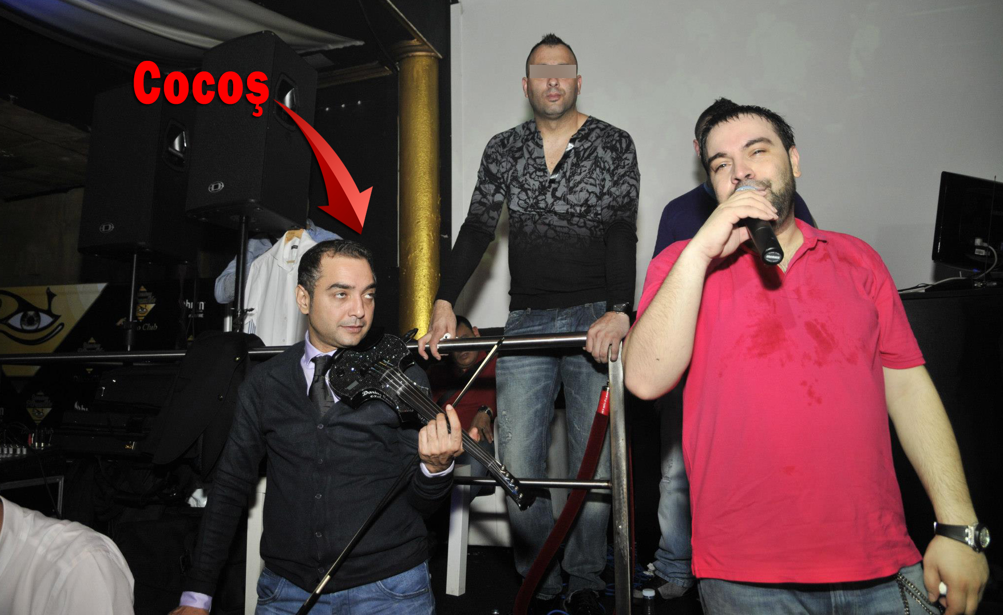 Salam si Cocos sunt nedespartiti si dincolo de scena, legandu-i o veche prietenie