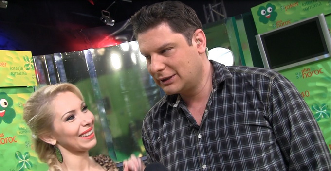 Cele doua vedete care prezinta extragerea de joi spun ca se bucura ca fac oamenii fericiti