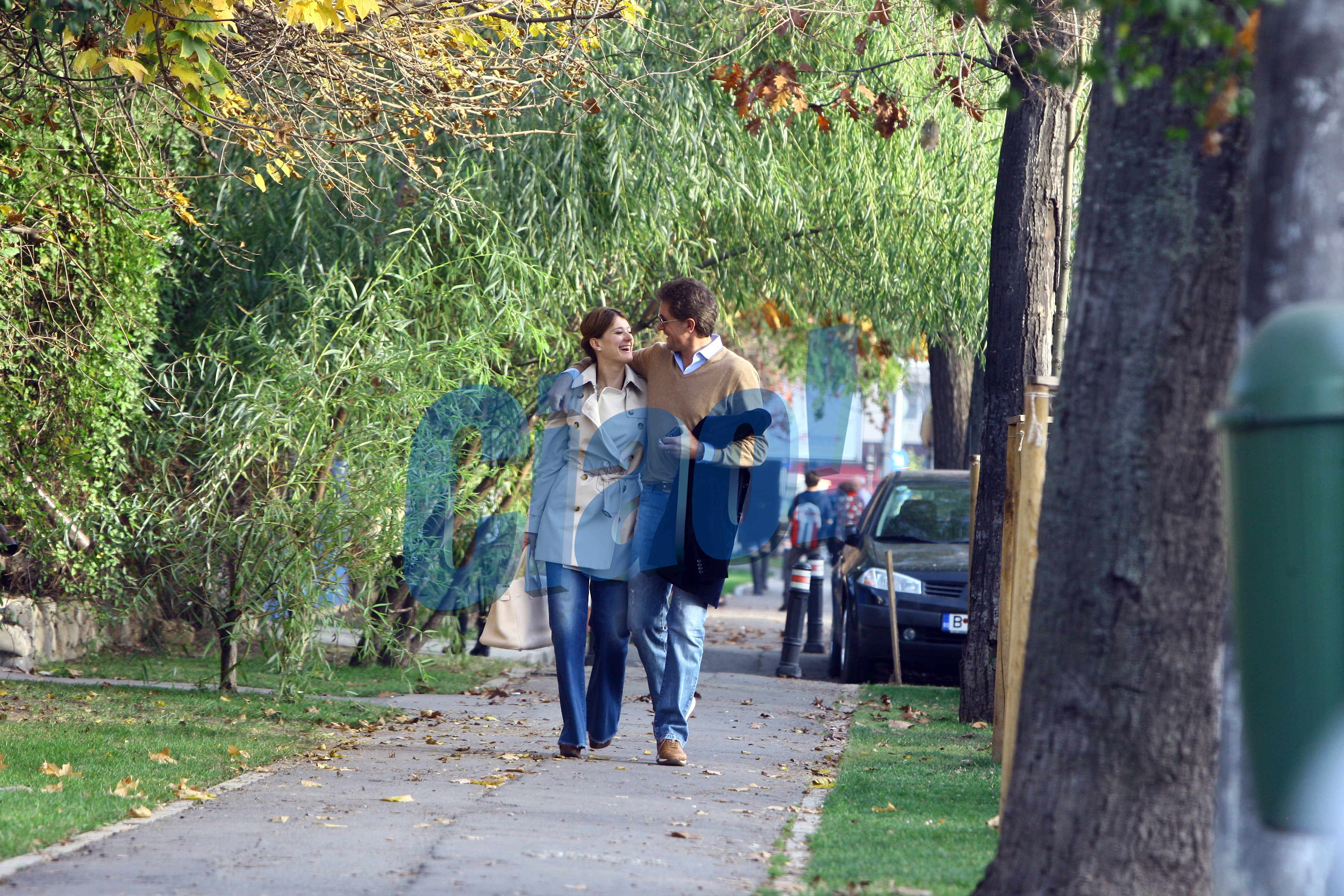 Desi sunt casatoriti de 14 ani, Gica Popescu si Luminita par la fel de indragostiti ca in prima zi