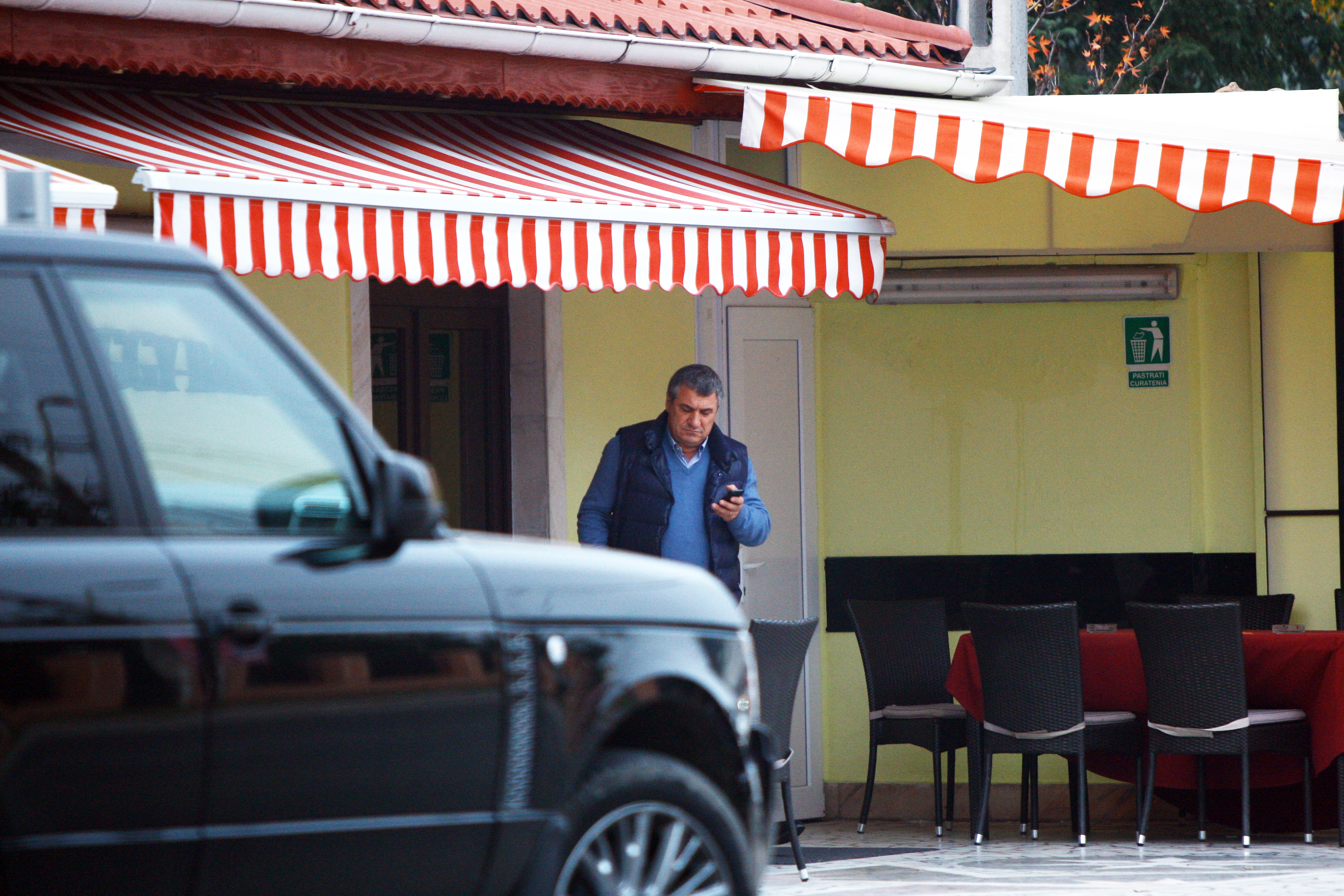 Victor Becali la barul