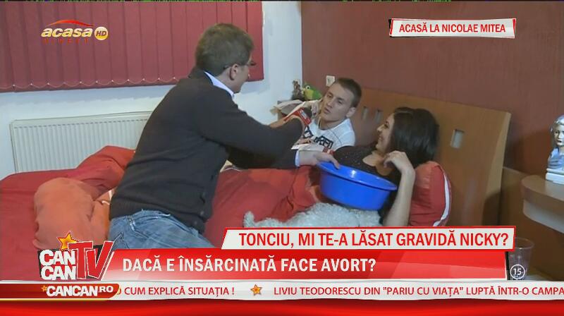 La Tonciu şi Mitea în dormitor! Andreei îi este rău şi vomită des! Este bruneta însărcinată?