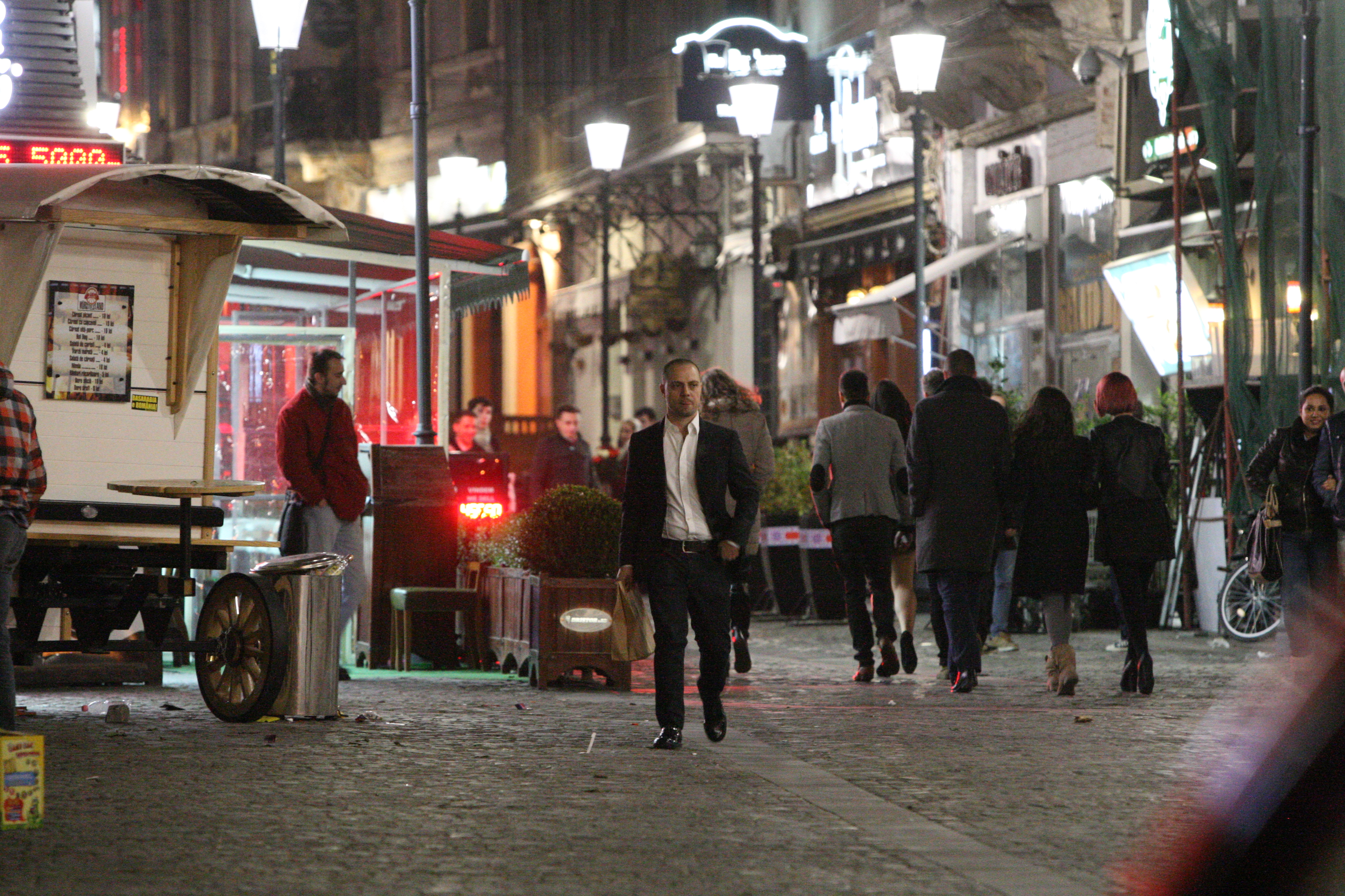 Sotul artistei a facut un scurt popas inainte de a ajunge acasa