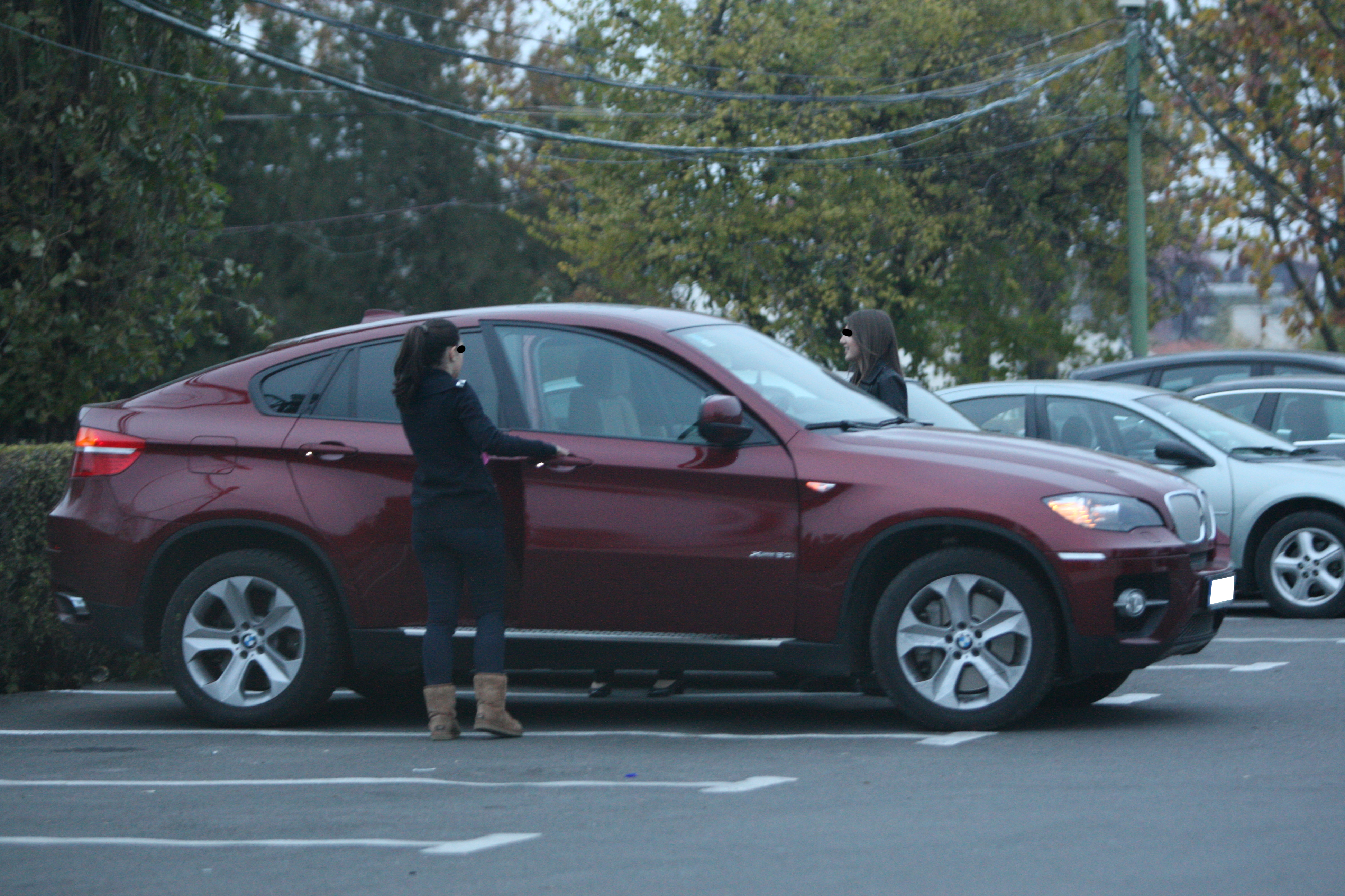 Gigi Becali tine ca fetele sale sa mearga cu o masina sigura
