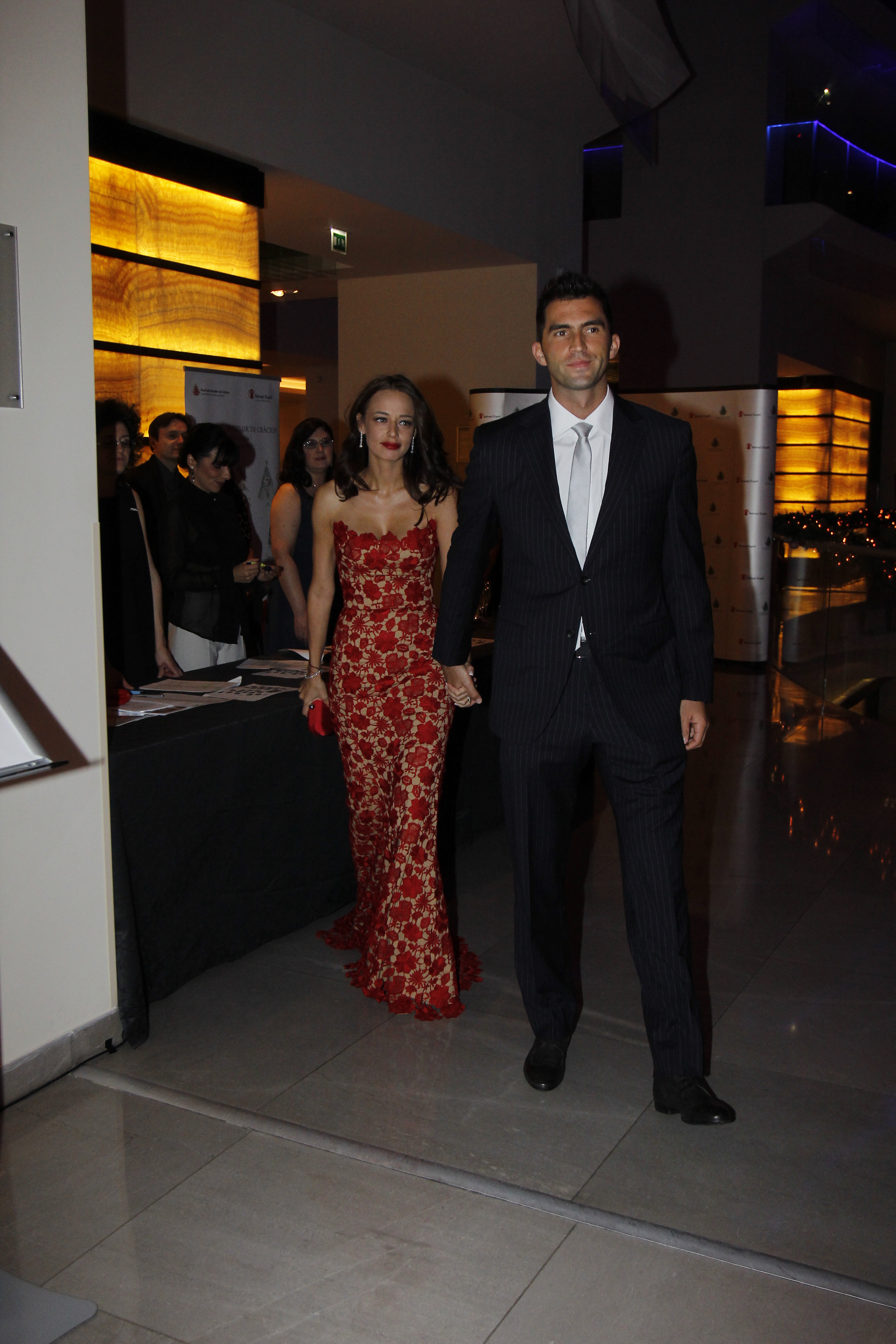 Andreea Raicu si-a facut aparitia la un eveniment monden insotita de noul sau iubit, tenismenul Horia Tecau