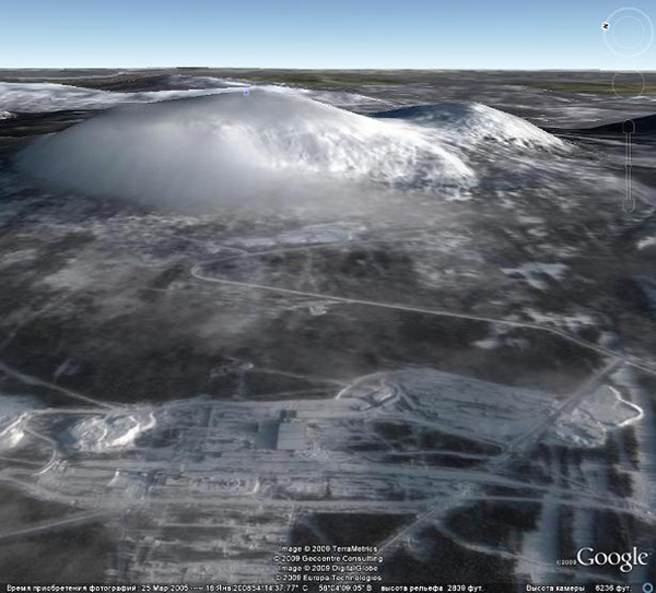 Muntele Yamantau, Mizhhirya, Republica Bashkortostan, Rusia - Se spune ca aici este cel mai mare proiect de siguranta militara din lume. Poate gazdui pana la 60.000 de oameni si provizii pentru cateva luni