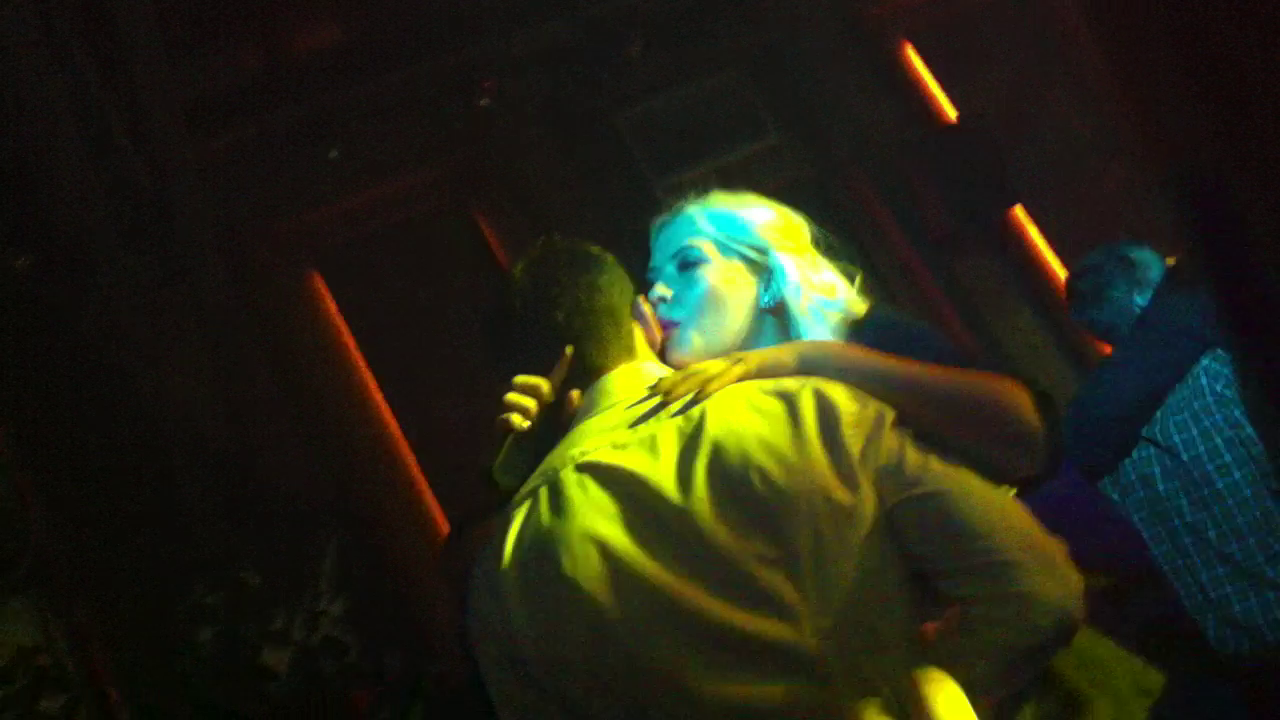 Saptamana trecuta, Cristea a incercat sa agate o blonda, uitand ca Bianca il astepta acasa