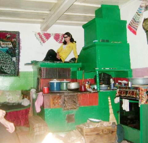 Fata esti frumoasa, dar cam...aranjata!