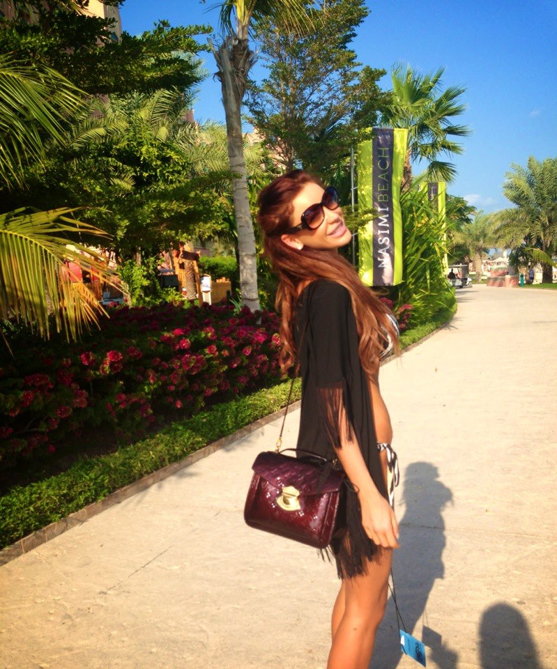 Tanara a profitat la maximum de vacanta pentru a se plimba si a face plaja toata ziua