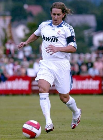 Fotbalistul Michel Salgado a jucat pentru Real Madrid, una dintre cele mai bune echipe din lume