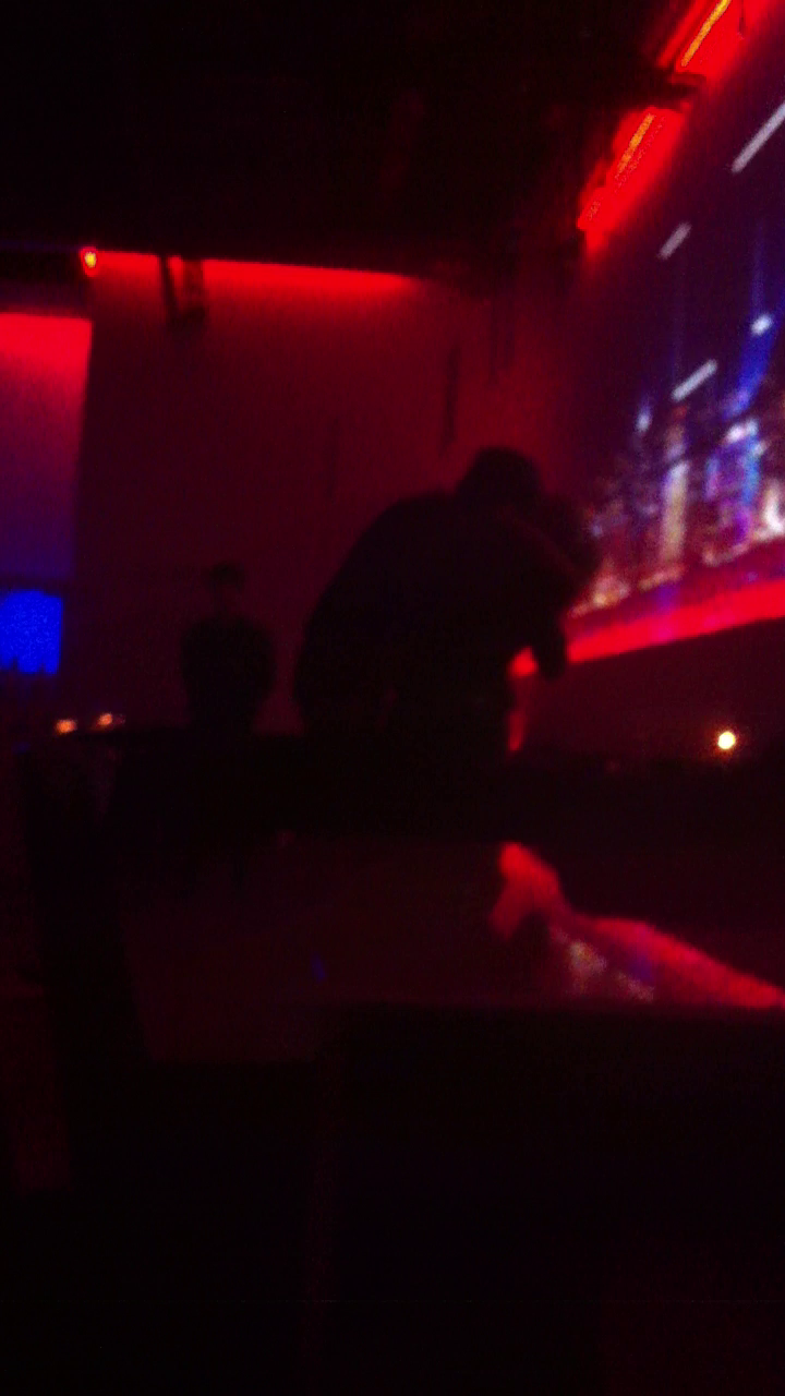 Anda a fost fotografiata de paparazzii CANCAN.ro in ipostaze tandre cu fotbalistul Stefan Nikolic