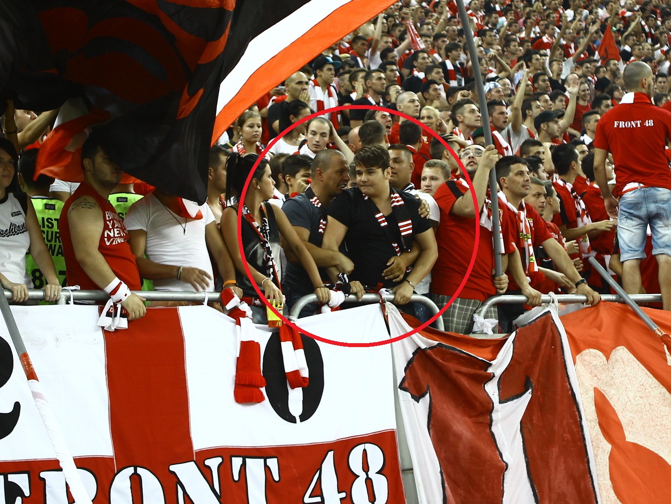 Patrick l-a umilit pe bodyguardul pe care tatal lui il trimisese in peluza ca sa aiba grija de fiul sau