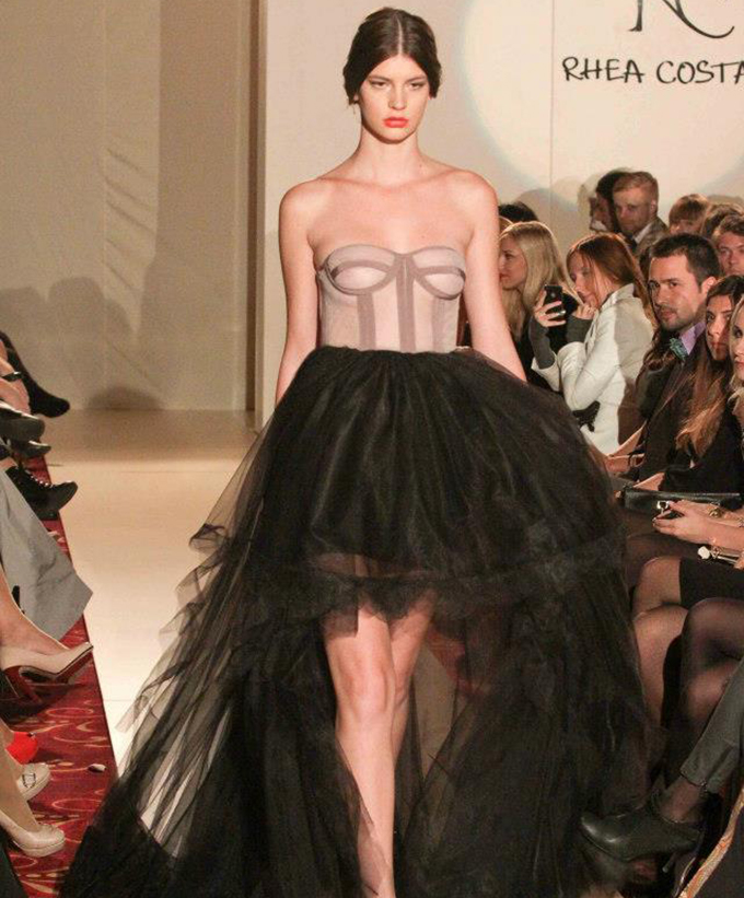 Laura este manechin de renume in Romania