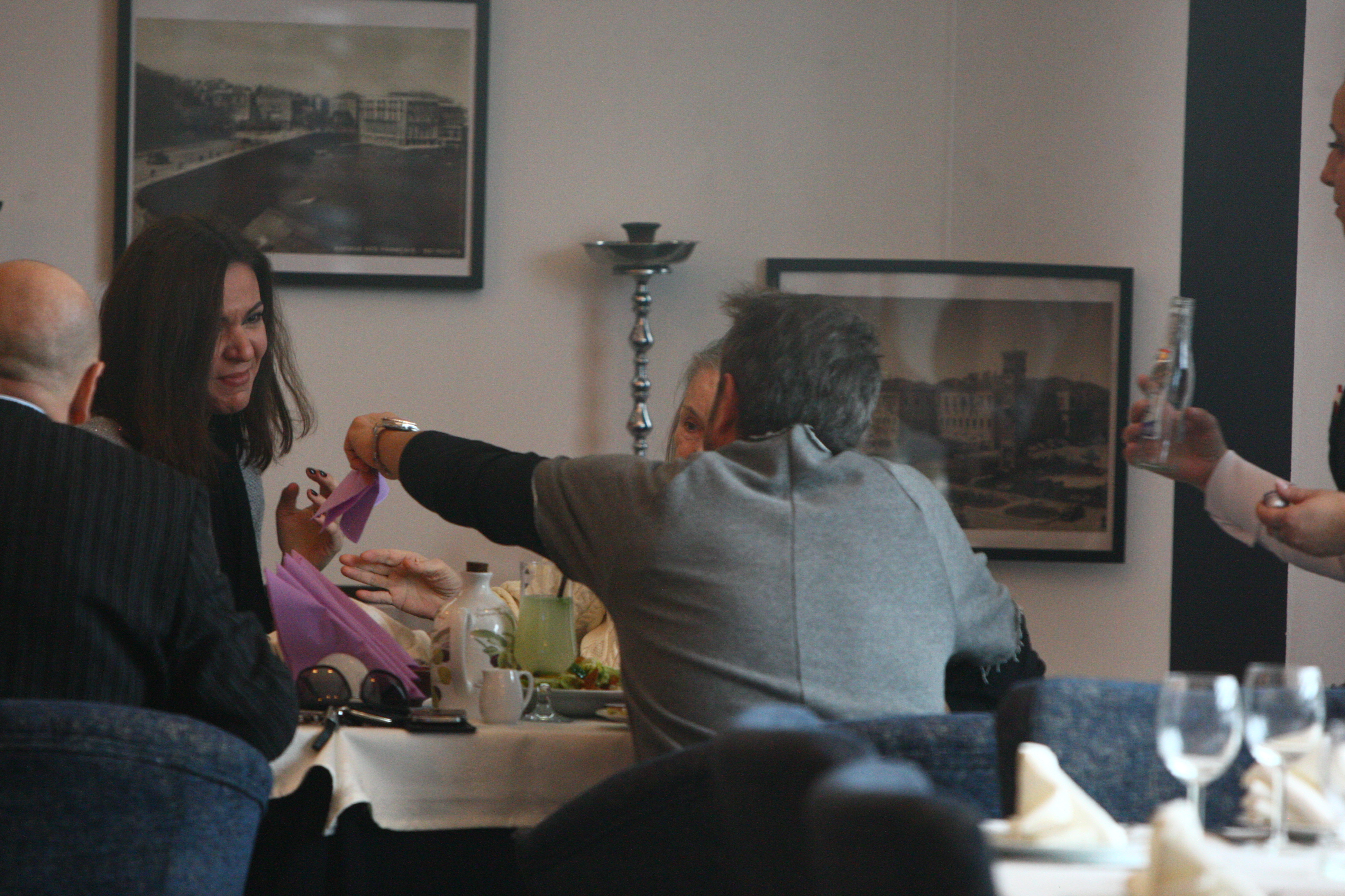 Maria Andrei a fost puternic marcata de revedere, iar timp de jumatate de ora s-a scuzat spunand ca este