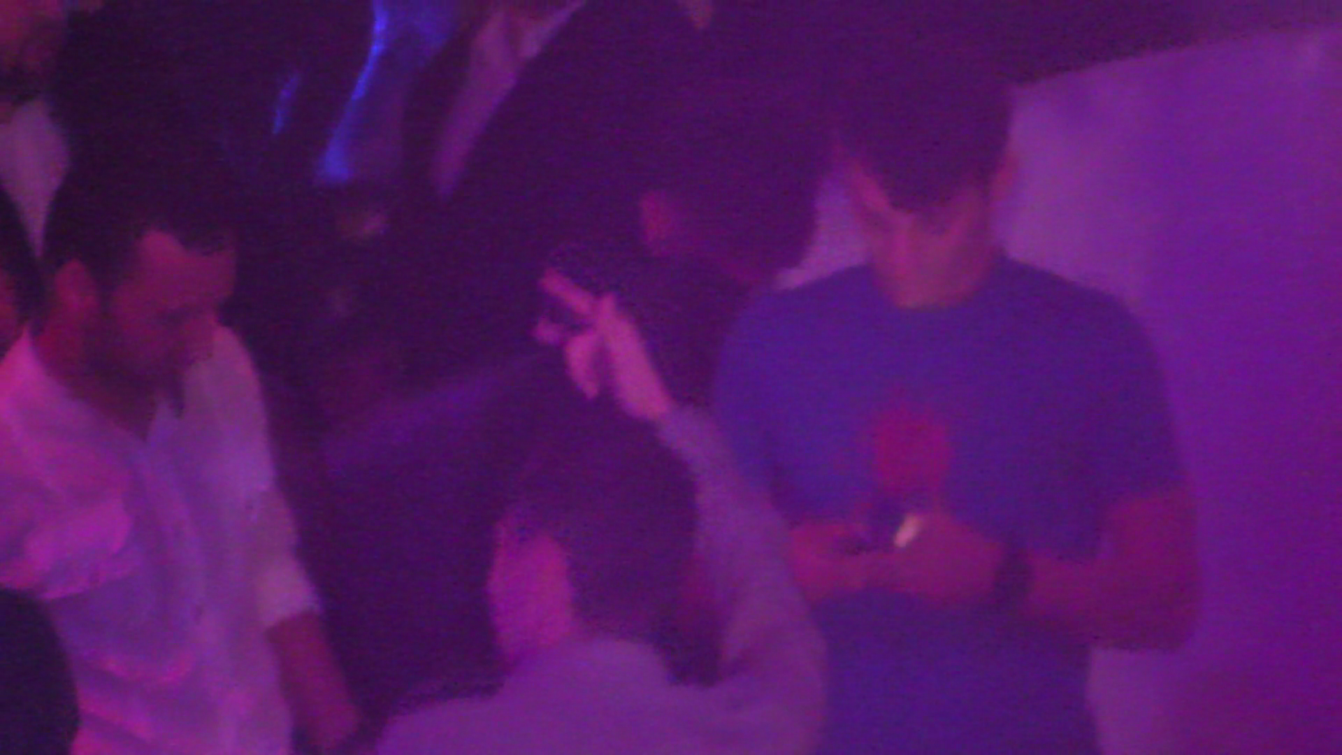 Ca sa se asigure ca a primit un numar de telefon bun, Gabi Matei ii da imediat Andei un mesaj