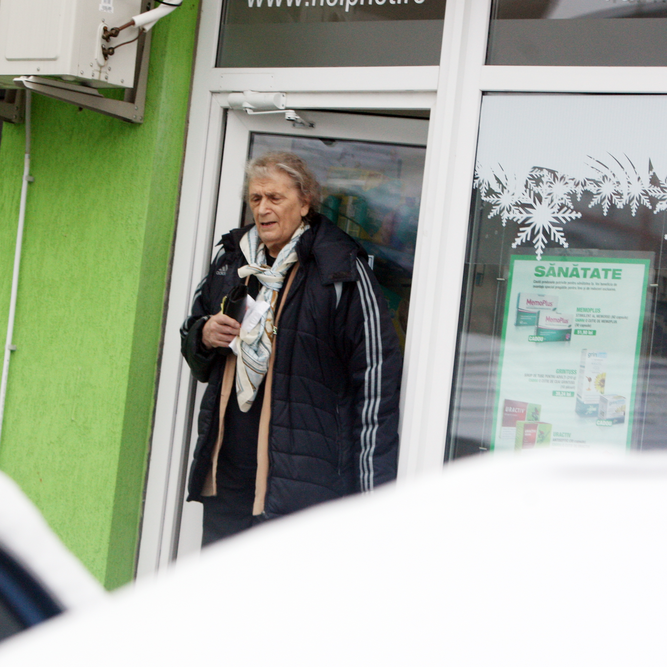 Fosta mare sportiva iese din farmacie