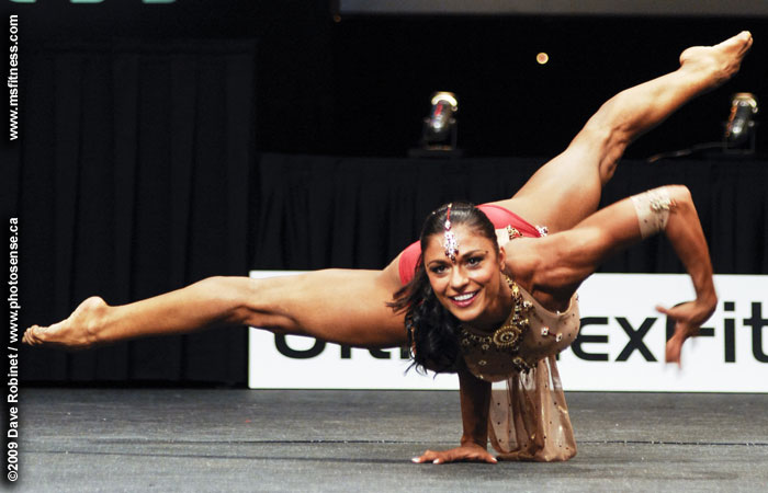 Vanda Hadarean i-a cucerit pe canadieni cu picioarele ei!