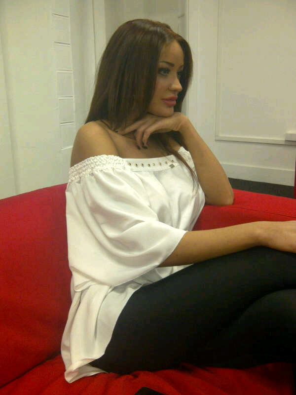 Bianca are un puct secret, cand se atinge se relaxeaza total