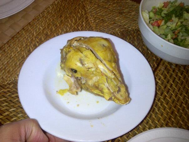 Secretul miliardarilor lumii care ţi-ar întorce stomacul pe dos! Nu o să-ţi vină să crezi ce delicatesă îi menţine în formă!