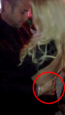 Privirea lui Bote era doar in decolteul Andei Adam