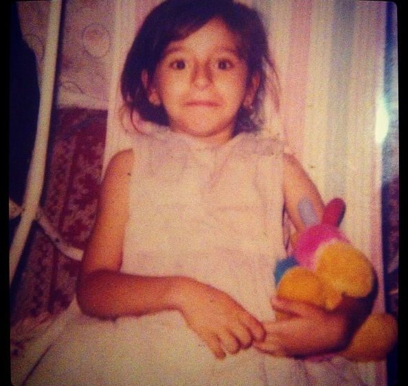 Asa arata cantareata cand era mica