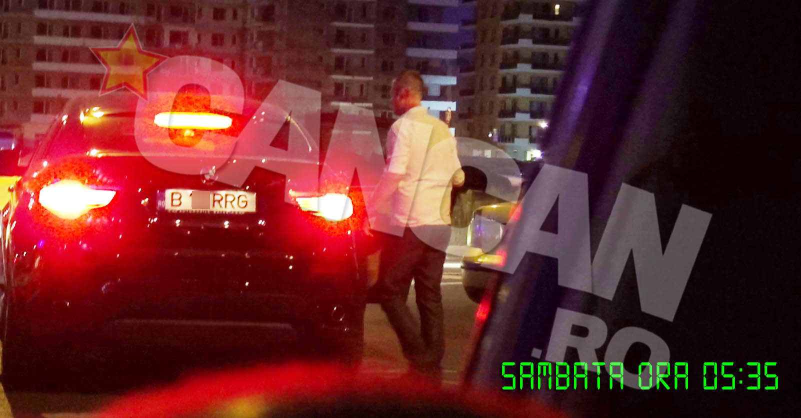 Barbatul urca in masina de Bucuresti si se face nevazut