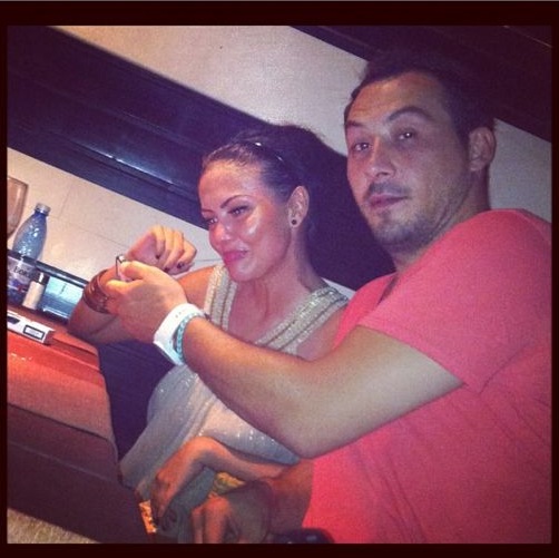 La inceputul anului, cei doi s-au mutat impreuna si si-au asumat public povestea de amor