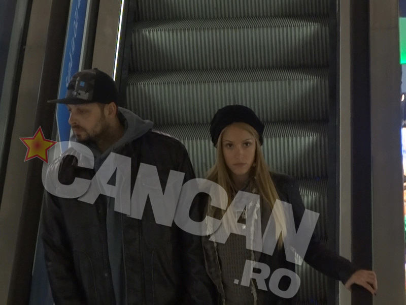 Ea e femeia care i-a îmblânzit inima lui Ombladon! Uite ce frumos se ţin de mână, la mall! Le stă bine împreună?