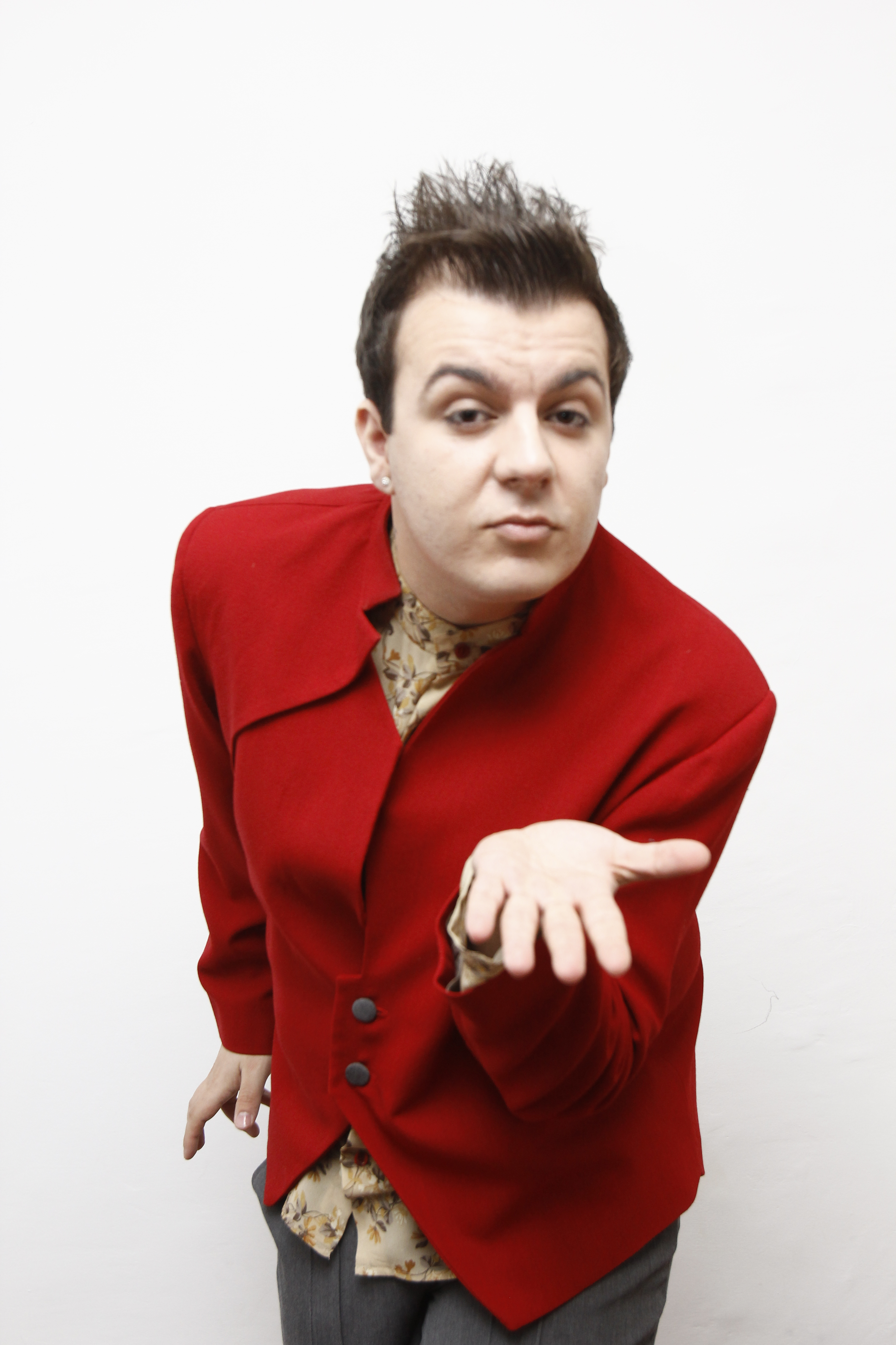 Keky spune ca il trec fiorii cand se gandeste la Adi Minune