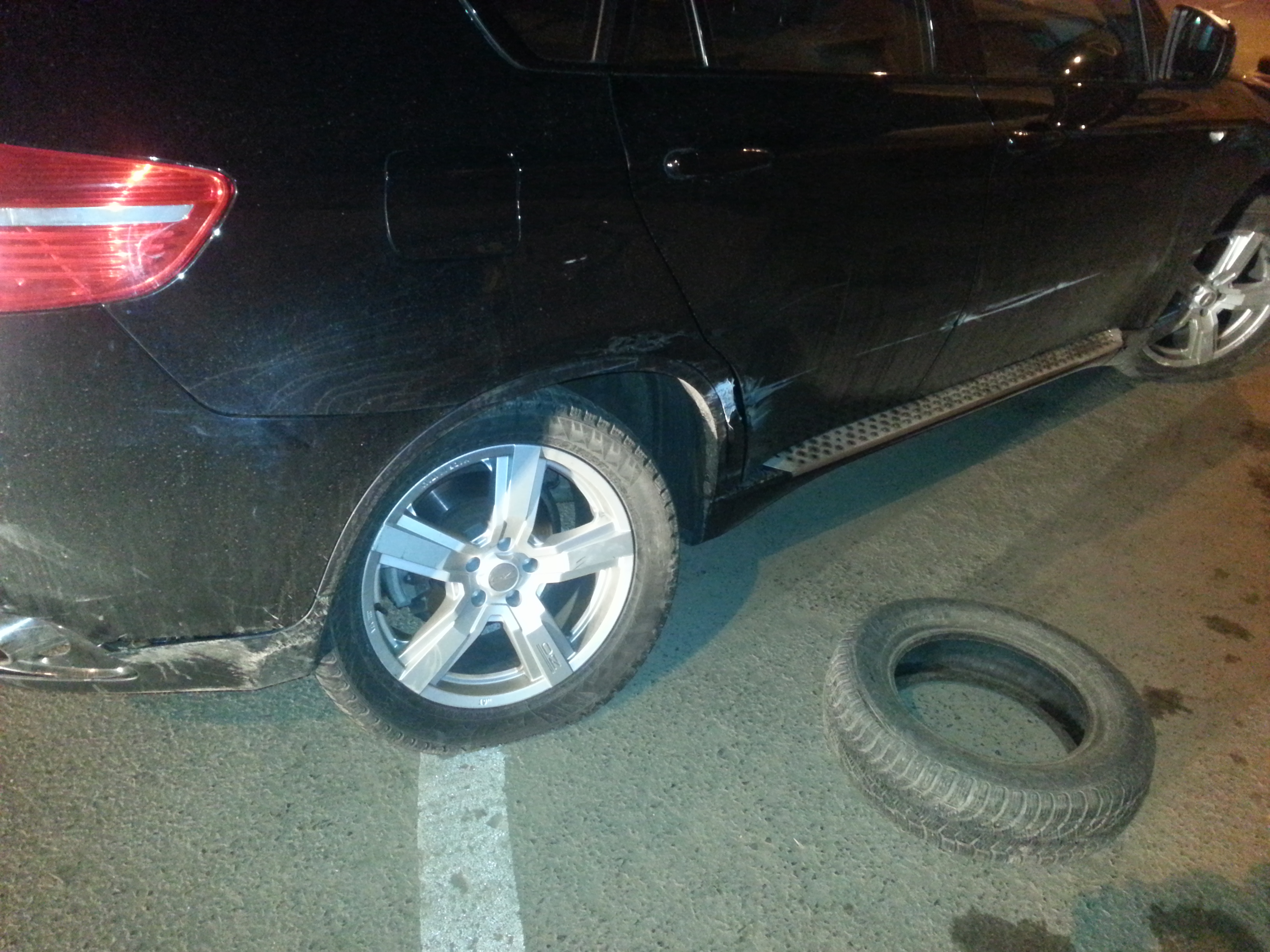 Autoturismul Madalinei este abandonat la un service auto din centrul Bucurestiului