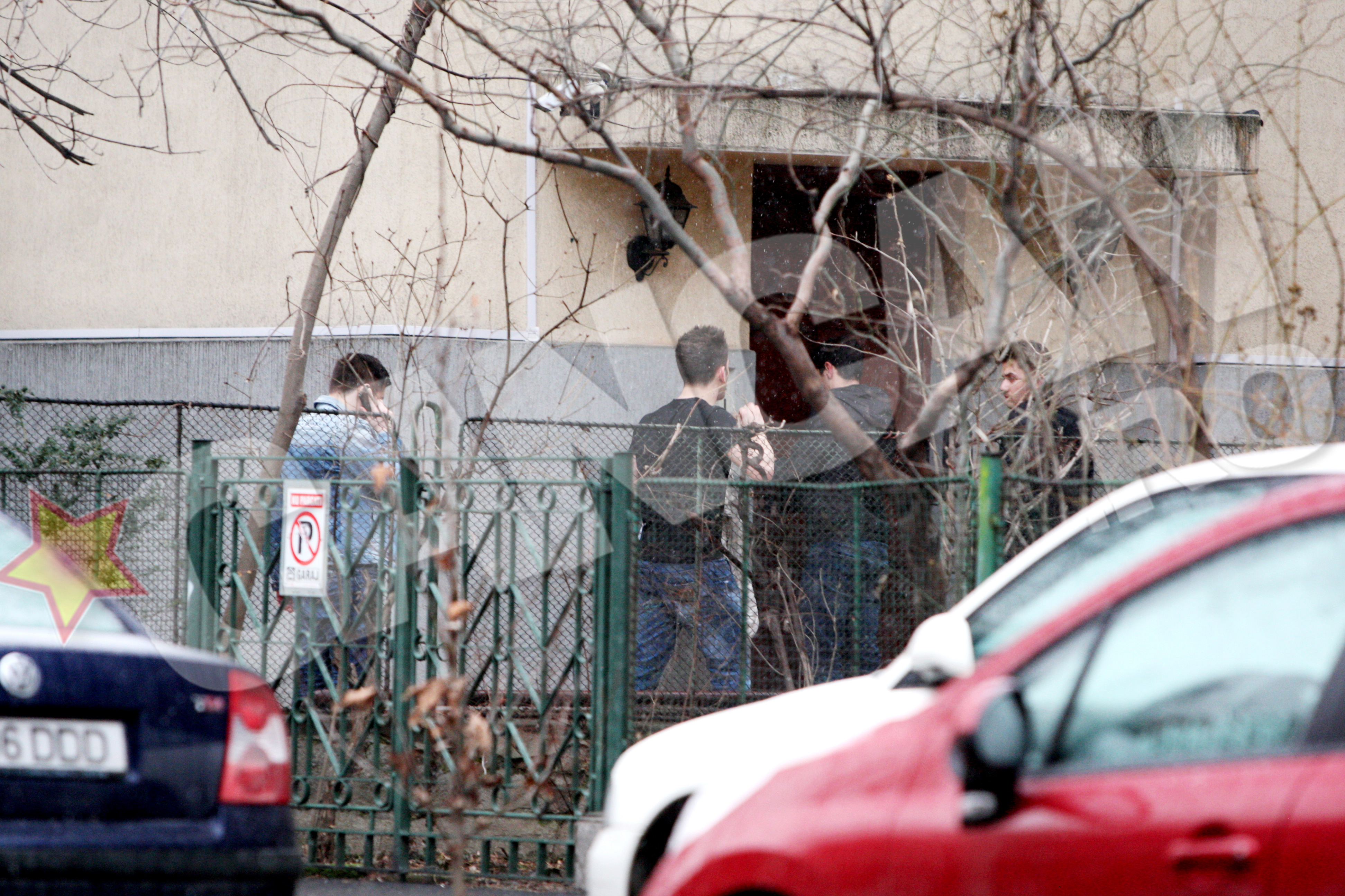 Alex Vanghelie a ajuns acasa cu prietenii abia in zori