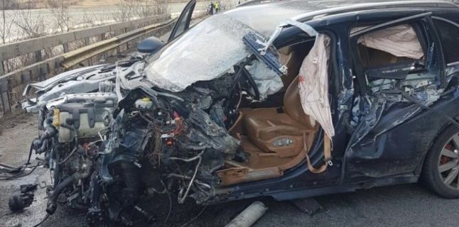 Aşa arăta maşina lui Isar după accident