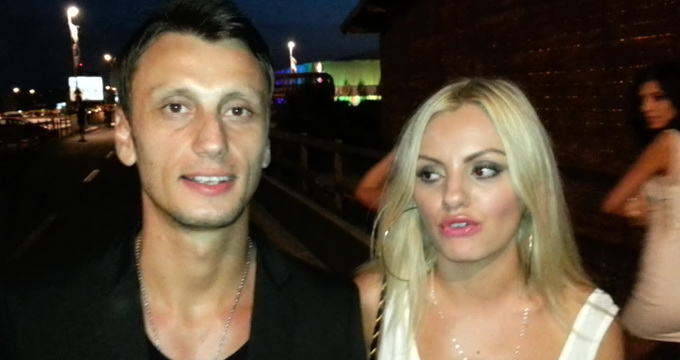 Cantareata a fost pazita in permanenta de varul ei