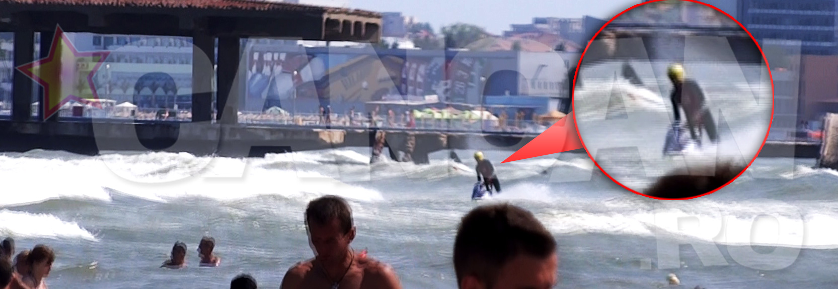 Mazare a ocolit cu atentie fiecare inotator care i-a aparut in fata