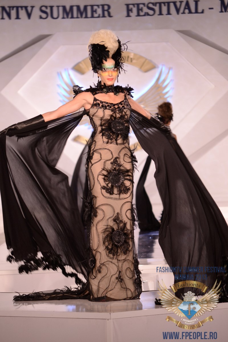 Mama unei fetite de doi ani, Catalina arata impecabil