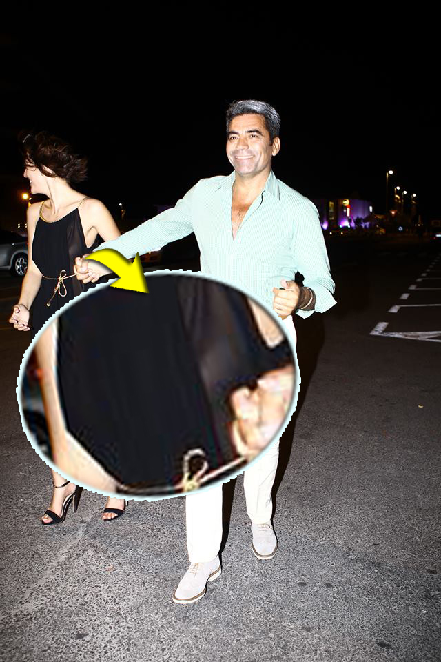 Bruneta nu si-a aratat numai posteriorul, ci si sanii, de sub rochia neagra si transparenta