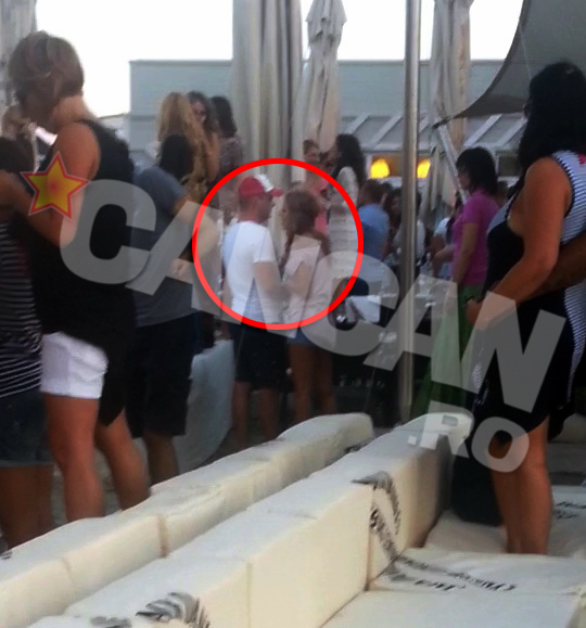 Laurentiu si iubita lui nu sunt deloc atenti la concert