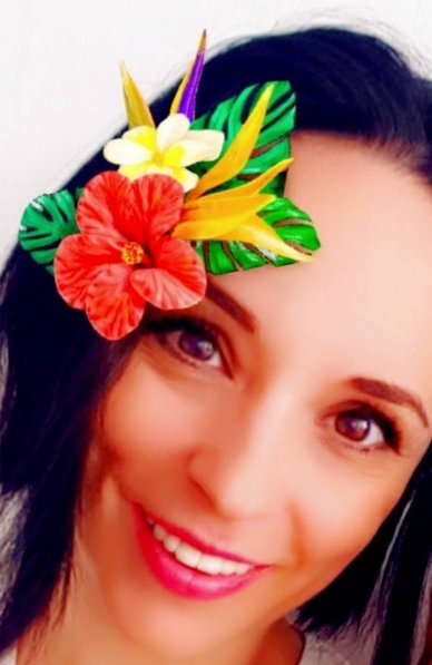 Oricât ar fi de ocupată, Andreea îşi găseşte mereu timp să se joace cu fiica ei!