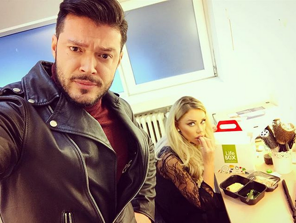 Bianca Drăguşanu, prinsă de Victor Slav în timp ce-i mânca mâncarea