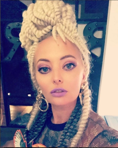 Delia şi-a lăsat din nou fanii cu gura căscată.