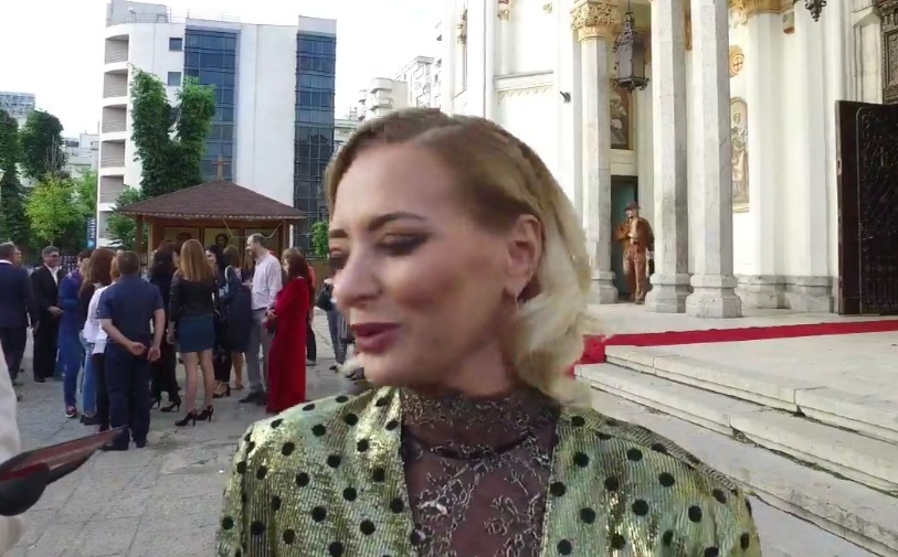 Delia a anunţat la plecare că este foarte posibil să fie şi naşa de botez a copilaşului Oanei