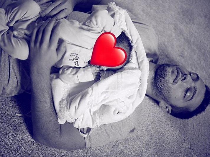 Mădălina Ghenea, fotografie de colecţie cu iubitul şi fiica