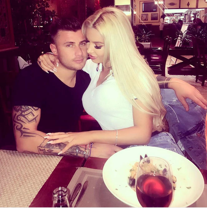 Loredana Chivu este extrem de îndrăgostită de Dani