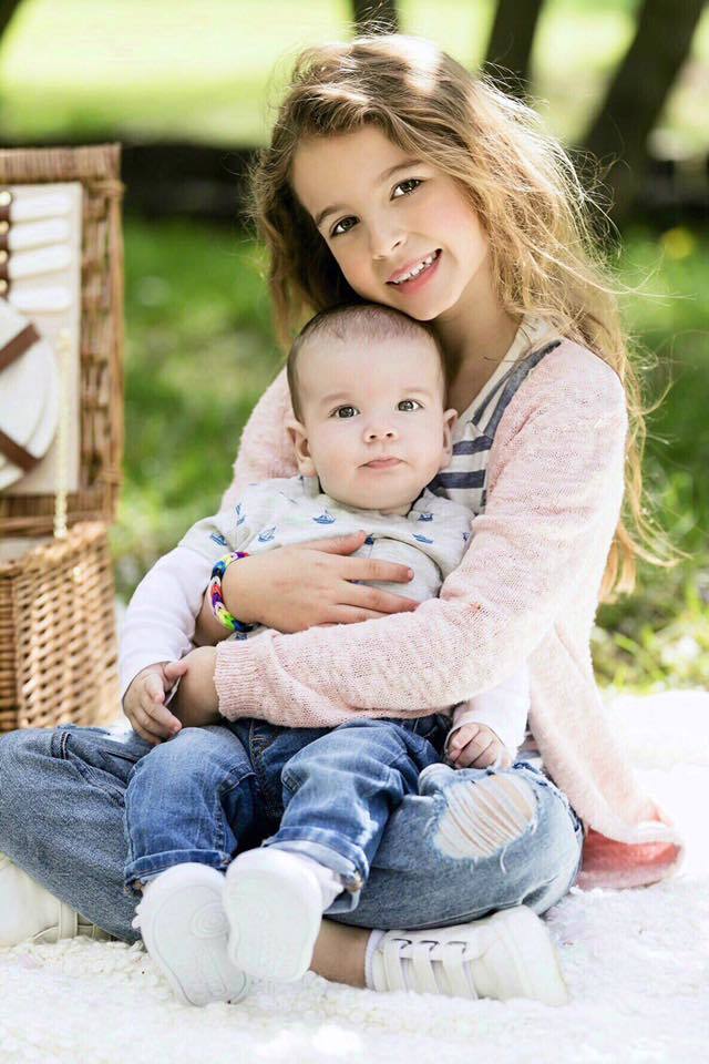 Andreea Bănică e tare mândră de copiii ei