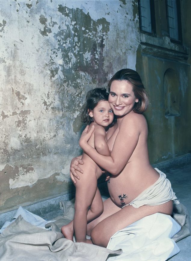 Andreea Esca s-a fotografiat în acea perioadă aşa cum nimeni nu credea că o va face vreodată