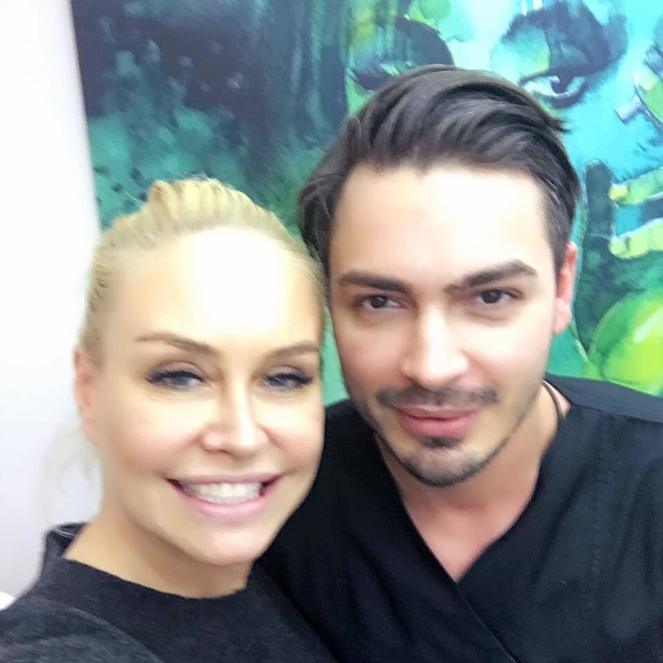 Fotografiile cu medicul au făcut furori printre admiratoarele Vicăi!