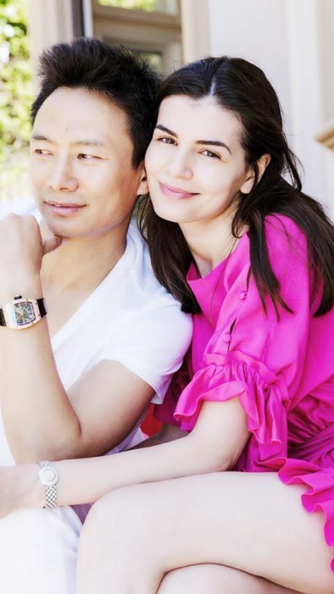 Monica Gabor este foarte fericită alături de Mr. Pink.