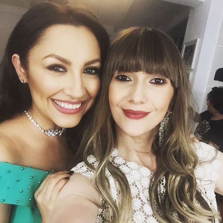 Cele două femei celebre au făcut publică imagine pe Facebook