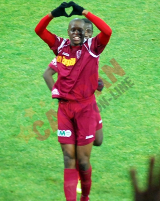 Dominique Kivuvu sia dat inima pe teren pentru iubita lui