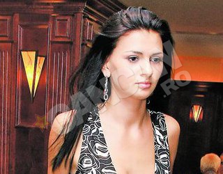 Ramona Gabor Si Madalina Apostol Au Adus Lumina Pentru Moni Si Irinuca Ramona Gabor Si Madalina Apostol Au Adus Lumina Pentru Moni Si Irinuca